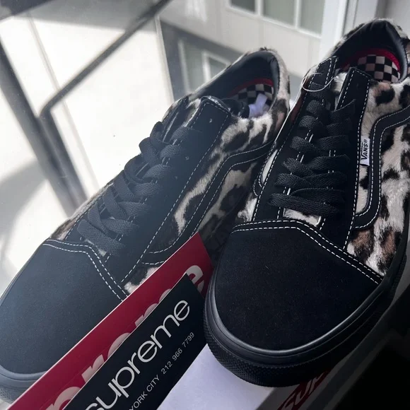 Supreme vans leopard black size 10.5 - Picture 6 of 6